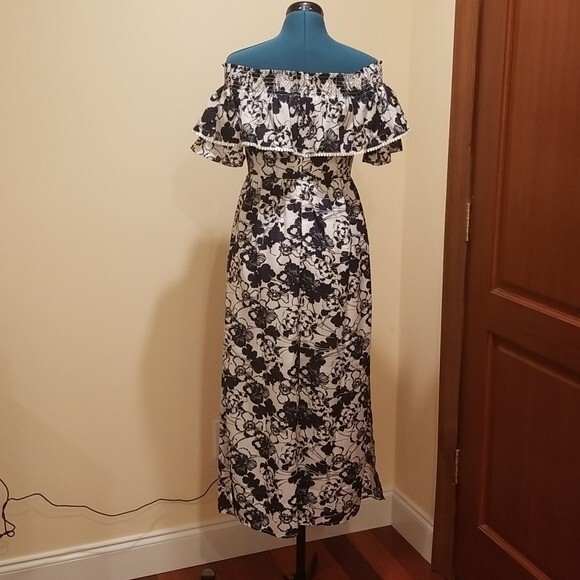 Chelsea28 summer off the shoulder ruffle maxi floral dress size 4 - Picture 9 of 16